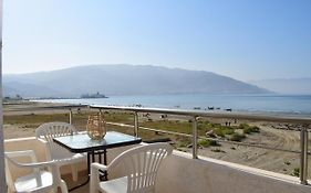 Sea View Apartment - 007